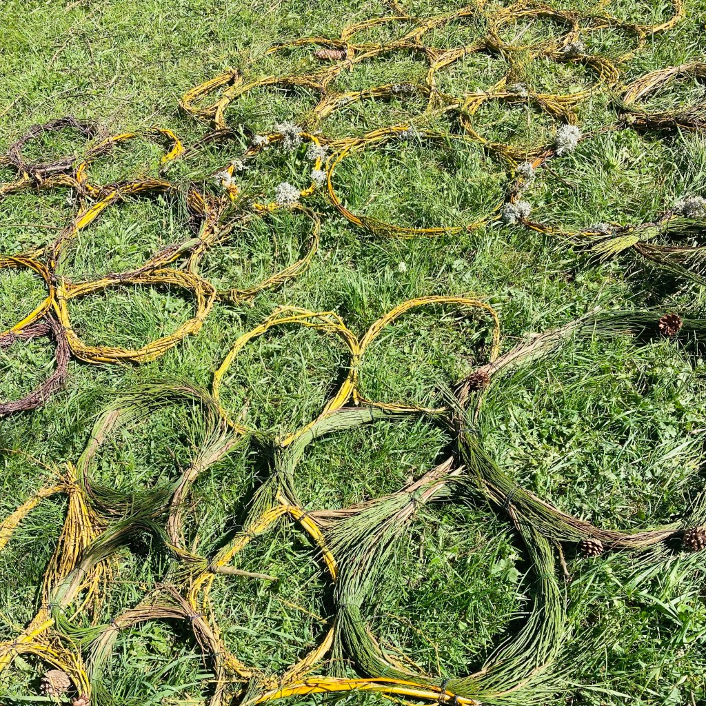 THÉÂTRE DE NATURE/ COCON VÉGÉTAL. Co- création. Centre hospitalier François Tosquelles. Saint Alban sur Limagnole&nbsp;(48)